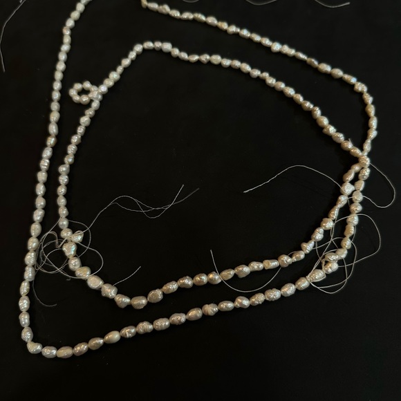 Mother-of-Pearl Round Jewelry Making Beads - Picture 4 of 7